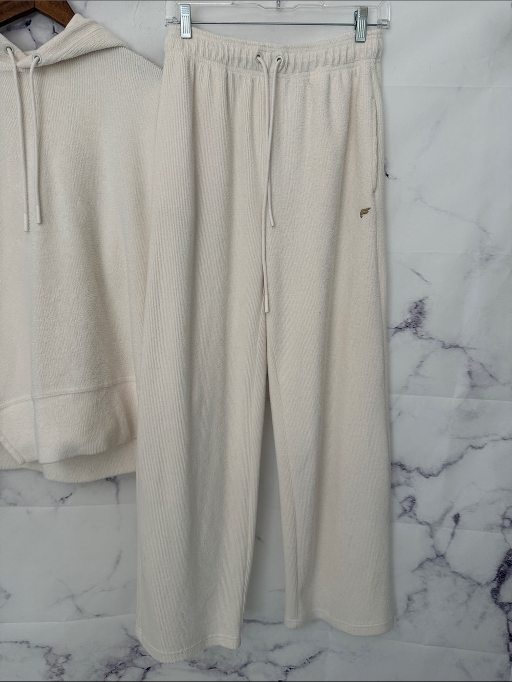 FABLETICS Ribbed Fuzzy Tracksuit Hoodie Jogger Set Ivory Size Small - Picture 5 of 13
